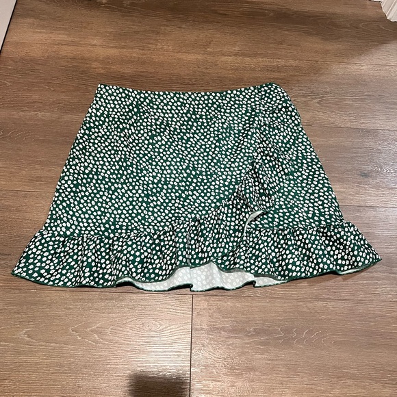 Two piece set - Picture 3 of 3